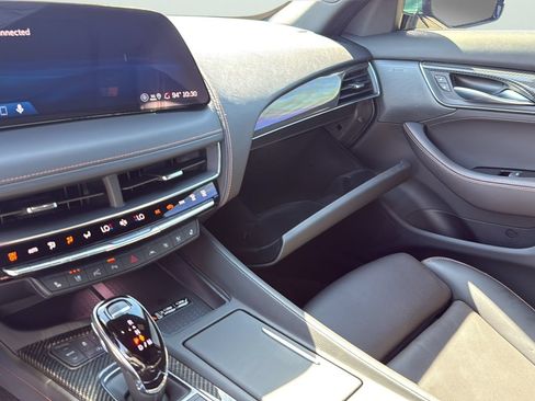 Used 2026 Cadillac CT5 V w/ Technology Package RWD image 19