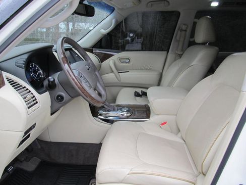 Used 2017 INFINITI QX80 2WD w/ Driver Assistance Package image 20