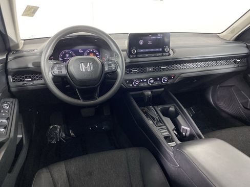 Used 2023 Honda Accord EX image 19