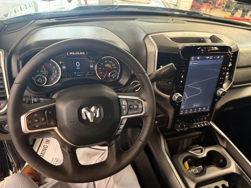 Used 2025 RAM 2500 Big Horn AWD/4WD image 47