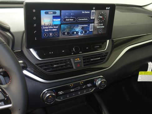 New 2025 Nissan Altima 2.5 SR w/ SR Premium Package image 9