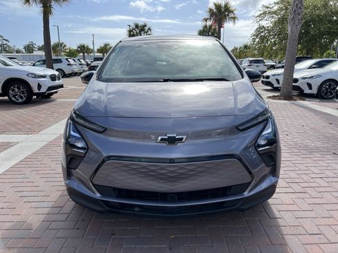 Used 2022 Chevrolet Bolt LT w/ Infotainment Package image 3