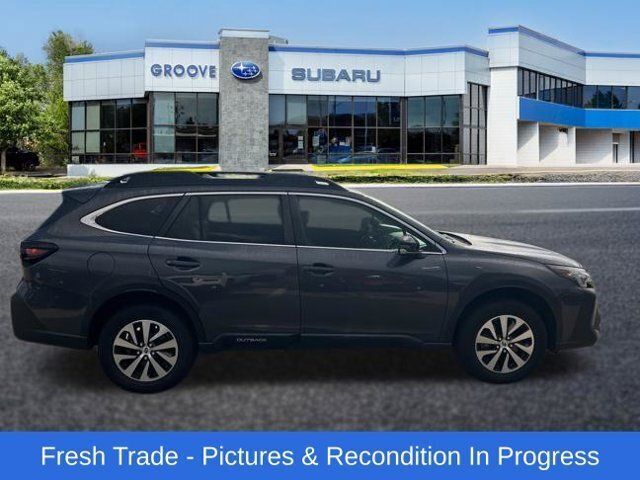 Used 2024 Subaru Outback Premium AWD/4WD image 6