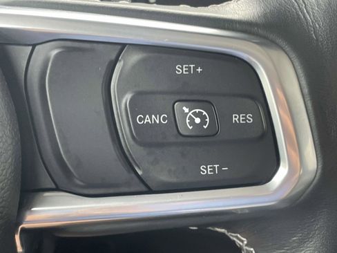 Used 2021 Jeep Wrangler Unlimited Sahara w/ Cold Weather Group image 11