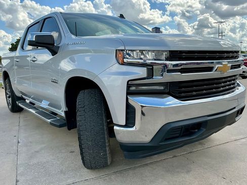 Used 2021 Chevrolet Silverado 1500 LT w/ Texas Edition Plus image 2