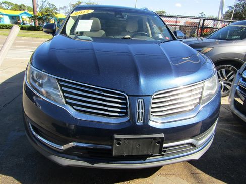 Used 2017 Lincoln MKX Reserve w/ Lincoln MKX Climate Package image 2
