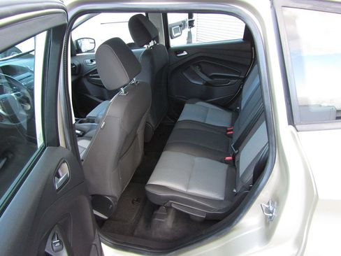 Used 2017 Ford C-MAX SE image 5