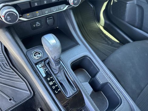 Used 2023 Nissan Sentra S FWD image 26