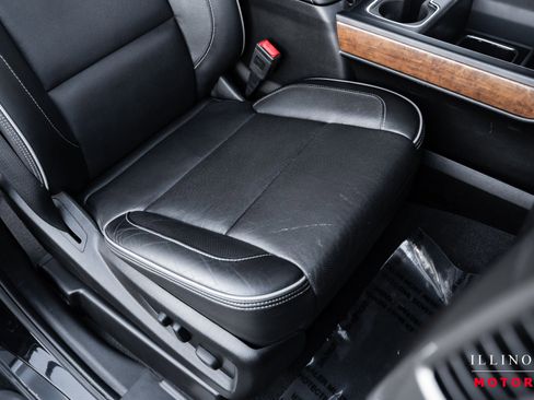 Used 2019 Chevrolet Silverado 3500 High Country w/ Duramax Plus Package image 37