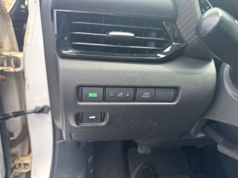 Used 2021 Nissan Sentra SV image 16