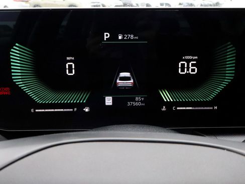 Used 2025 Kia K4 FWD image 28