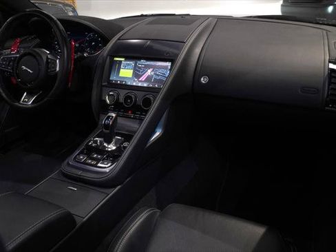 Used 2021 Jaguar F-TYPE R image 39