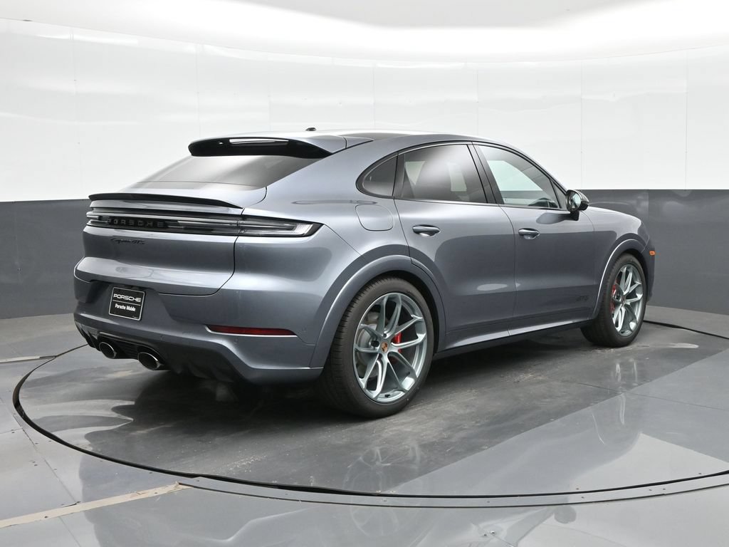 Certified 2026 Porsche Cayenne GTS AWD/4WD image 7