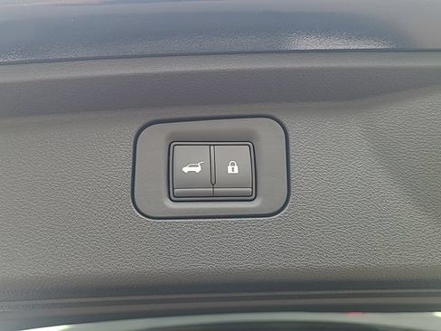 New 2026 Nissan Armada SL w/ Captain's Chari Seat Package AWD/4WD image 32