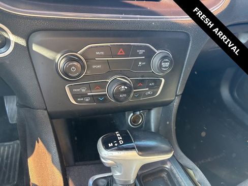 Used 2017 Dodge Charger R/T image 8