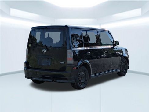 Used 2006 Scion xB FWD image 6