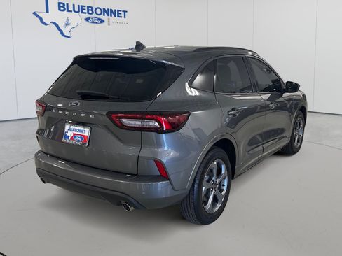 Used 2023 Ford Escape ST-Line FWD image 5