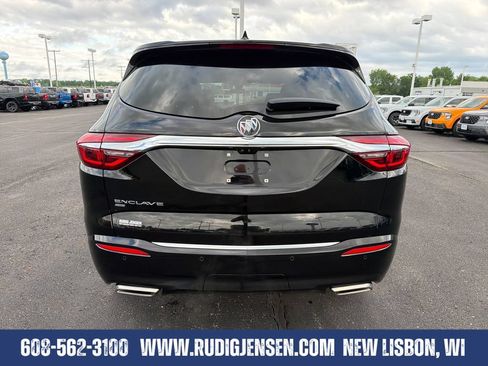 Used 2021 Buick Enclave Avenir w/ Avenir Technology Package AWD/4WD image 4