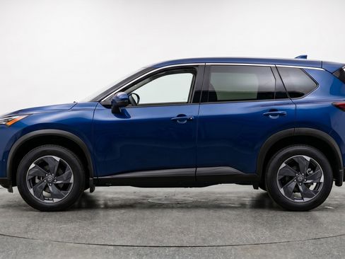 Used 2025 Nissan Rogue SV AWD/4WD image 5