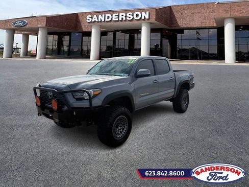 Used 2021 Toyota Tacoma TRD Off-Road image 7