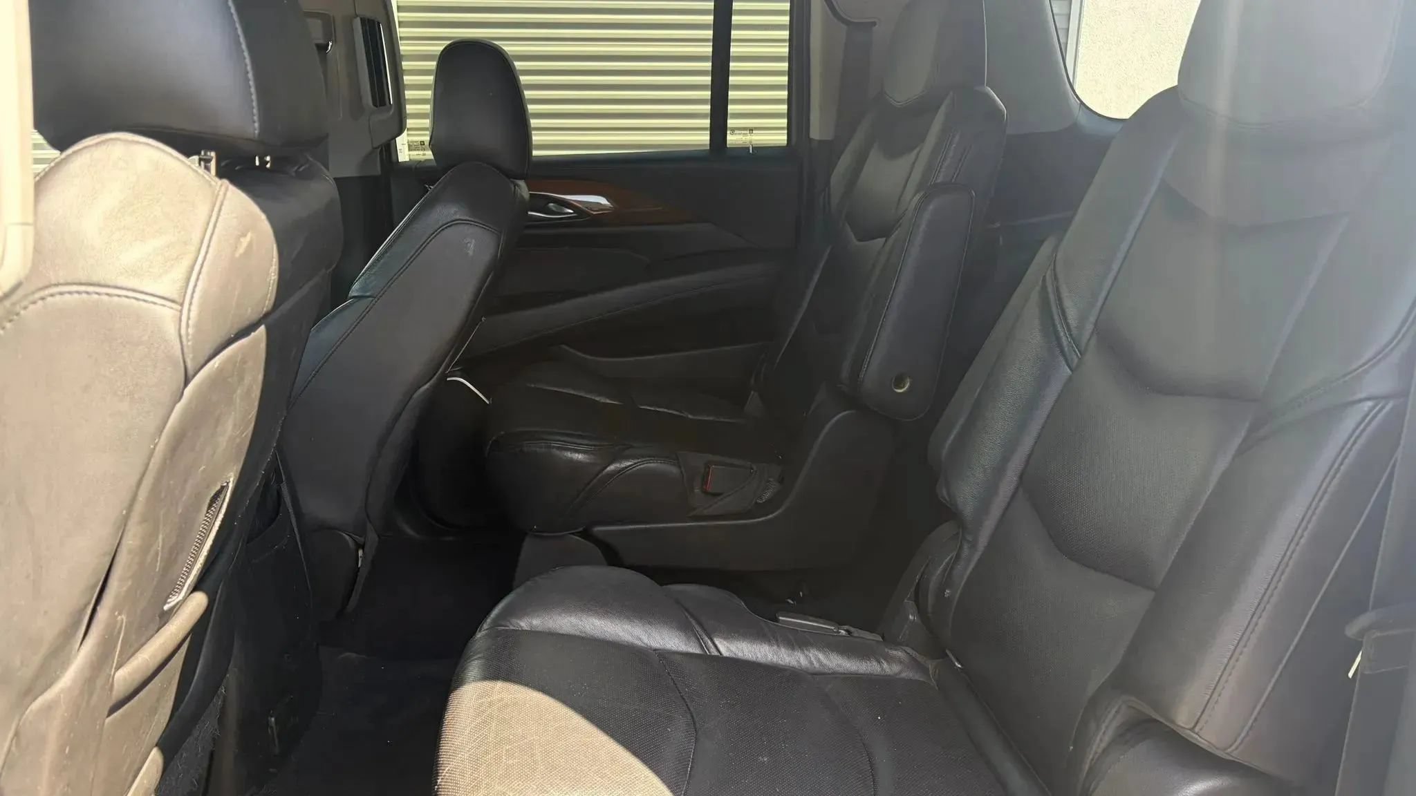 Used 2018 Cadillac Escalade ESV Luxury AWD/4WD image 11