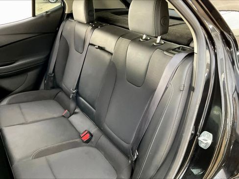 Certified 2022 Buick Encore GX Select w/ Advanced Technology Package image 19