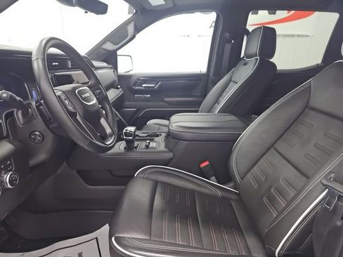 Used 2025 GMC Sierra 1500 AT4X image 21