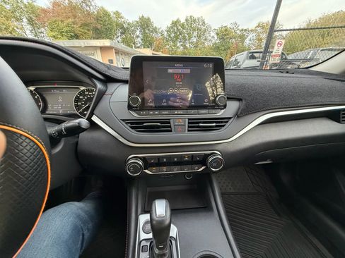 Used 2019 Nissan Altima 2.5 SR w/ SR Premium Package image 24