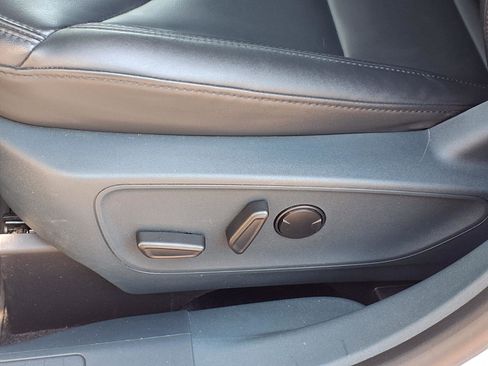 Used 2023 Ford Maverick Lariat w/ Lariat Luxury Package AWD/4WD image 4