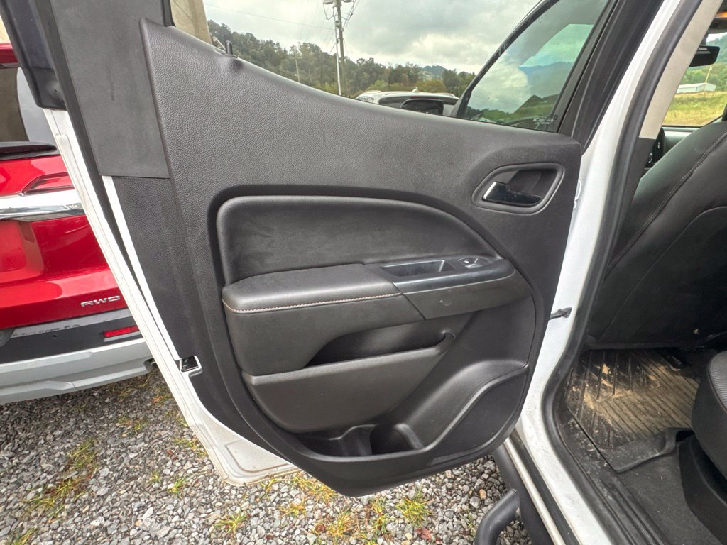 Used 2021 GMC Canyon AT4 w/ Driver Alert Package AWD/4WD image 10