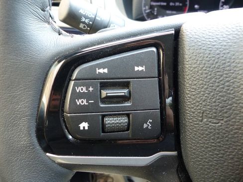 Used 2025 Honda Odyssey Touring image 52