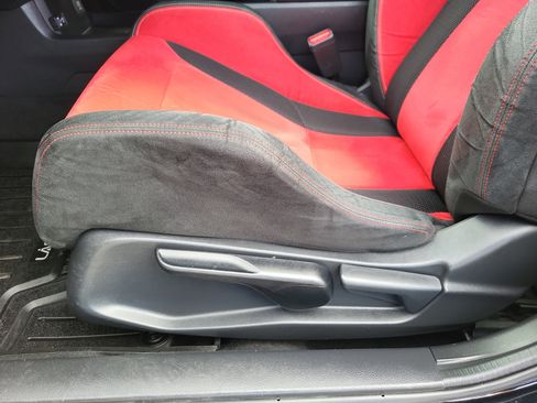 Used 2019 Honda Civic Type R image 8