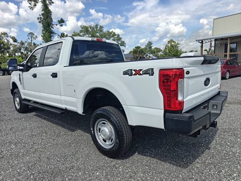 Used 2017 Ford F250 XL w/ Power Equipment Group AWD/4WD image 11