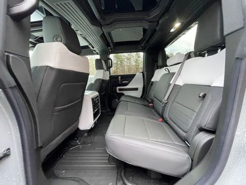 New 2025 GMC Hummer EV 2X image 18