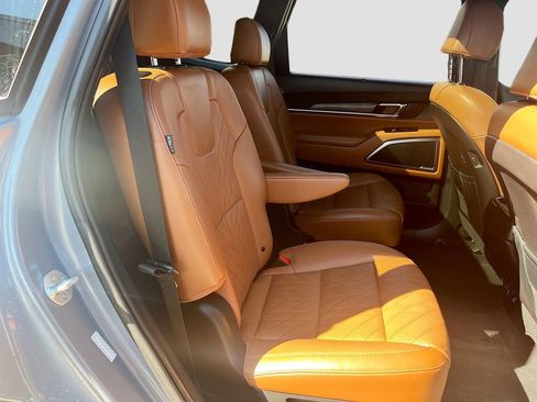 Used 2023 Kia Telluride SX Prestige X-Pro AWD/4WD image 30