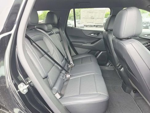 New 2026 Chevrolet Equinox LT w/ Convenience Package II FWD image 11
