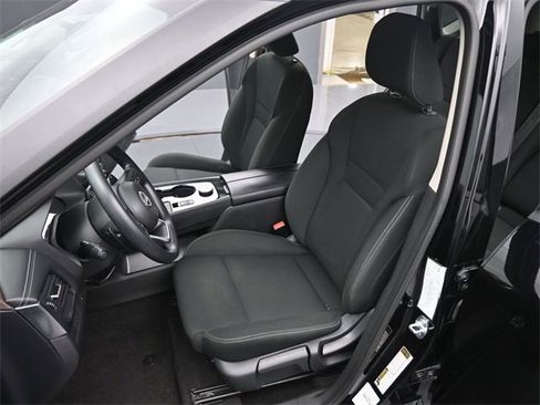 Used 2023 Nissan Rogue S image 11