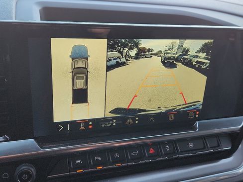 Used 2024 Chevrolet Silverado 1500 High Country w/ High Country Premium Package image 18