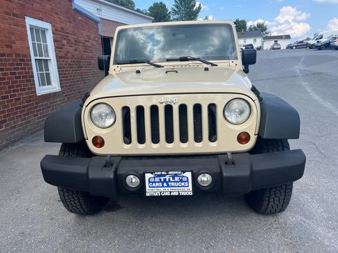 Used 2011 Jeep Wrangler Sport AWD/4WD image 3