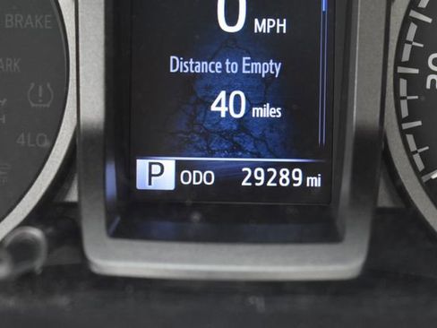Used 2023 Toyota Tacoma TRD Off-Road w/ TRD Premium Off Road Package AWD/4WD image 17