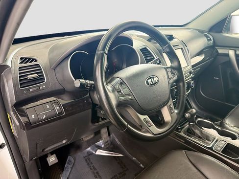 Used 2015 Kia Sorento EX w/ EX V6 Touring Package AWD/4WD image 11