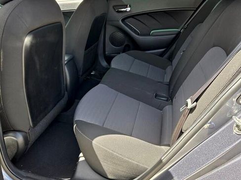Used 2018 Kia Forte S FWD image 11