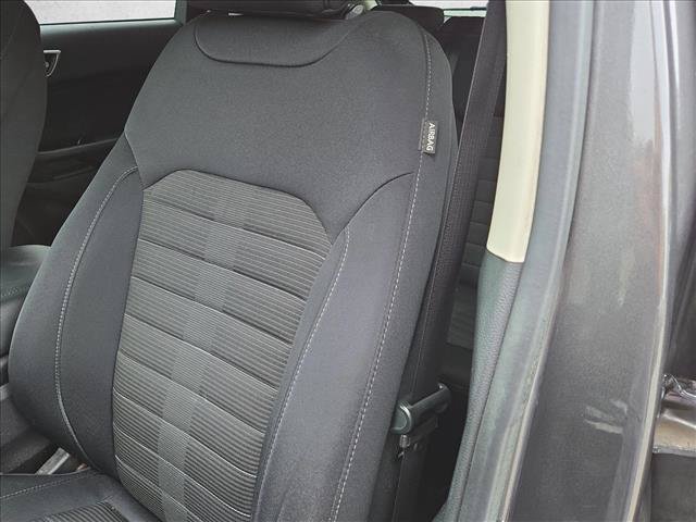 Used 2018 Ford Edge SEL FWD image 12