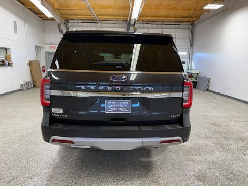 Used 2024 Ford Expedition Max Limited AWD/4WD image 3