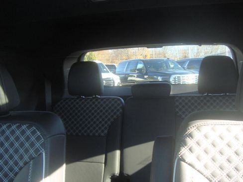 New 2025 GMC Acadia Denali w/ Super Cruise Package image 15