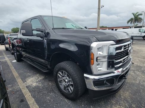 Used 2025 Ford F250 XLT AWD/4WD image 2