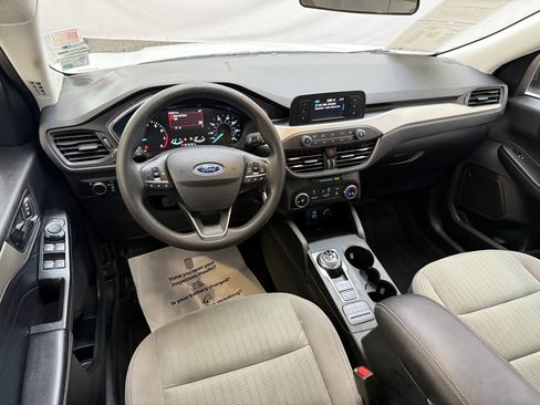Used 2021 Ford Escape S image 11