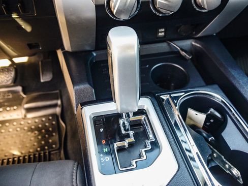 Used 2018 Toyota Tundra SR5 image 28