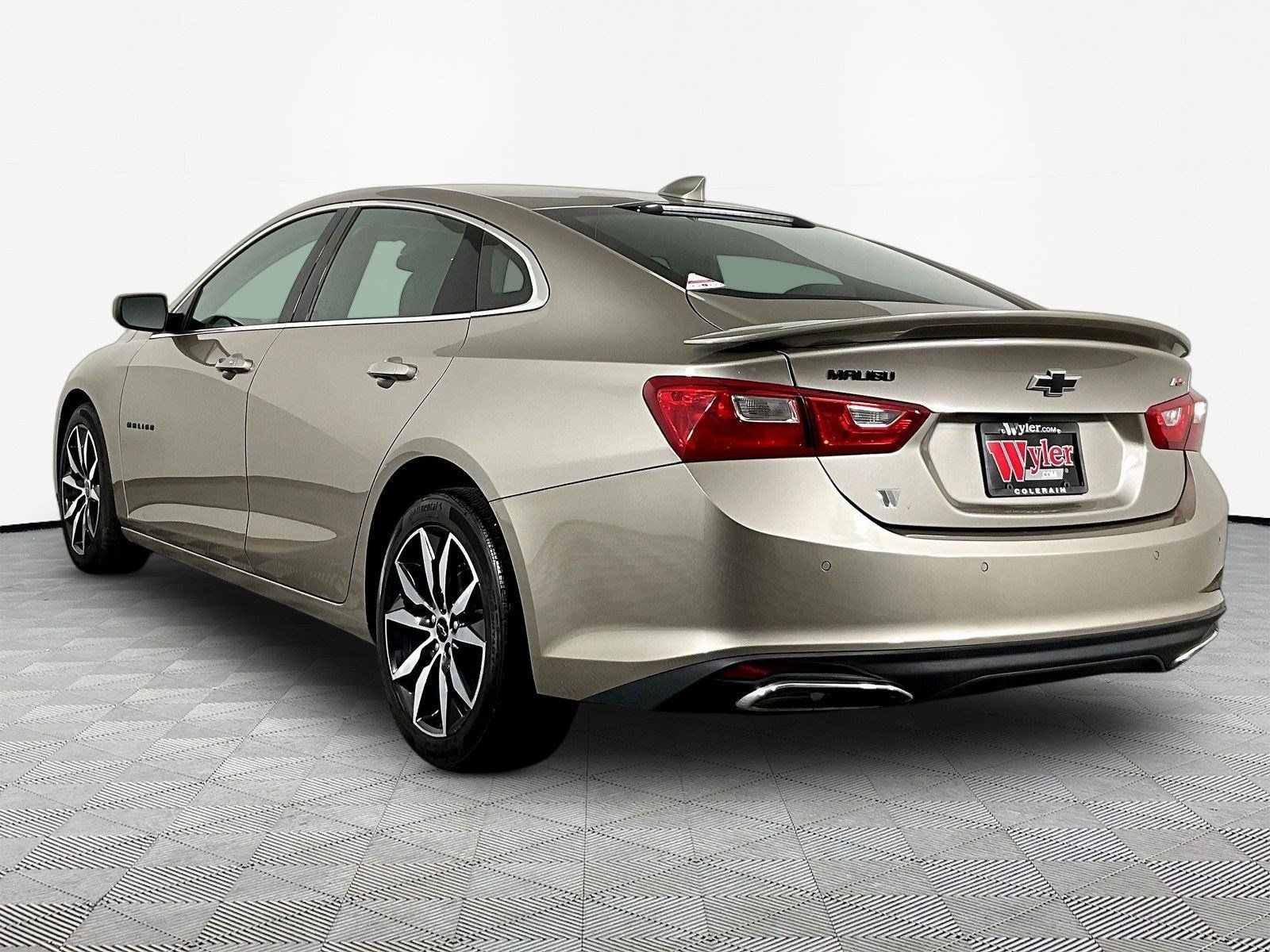 Used 2024 Chevrolet Malibu RS FWD image 4