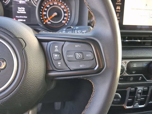 Used 2024 Jeep Wrangler Unlimited Sport AWD/4WD image 20